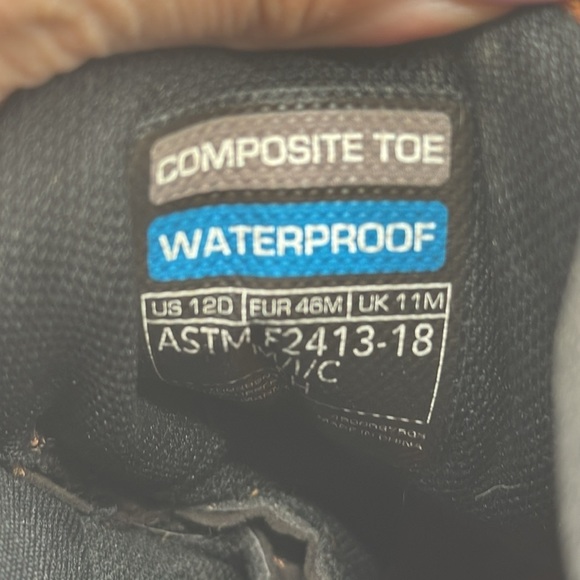 Ariat WorkHog XT 8\